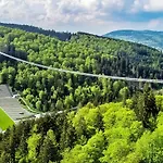 Free Willi Mit Wintergarten Und Grosser Eingezaeunter Terrasse * Willingen (Upland)
