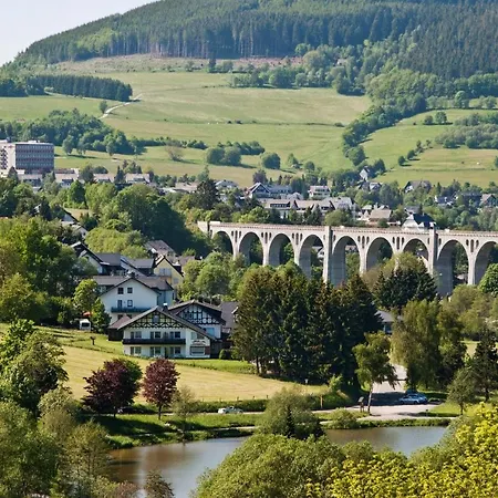 Free Willi Mit Wintergarten Und Grosser Eingezaeunter Terrasse Prázdninový dům Willingen (Upland)